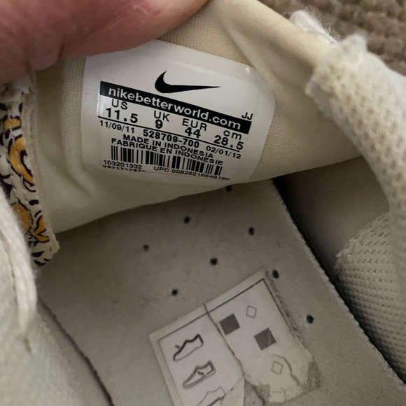 Nike x Liberty London Sneakers - Picture 8 of 8